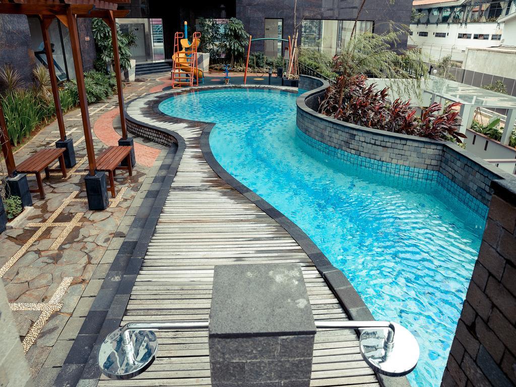 The Cupcake Suites Jakarta Exterior photo
