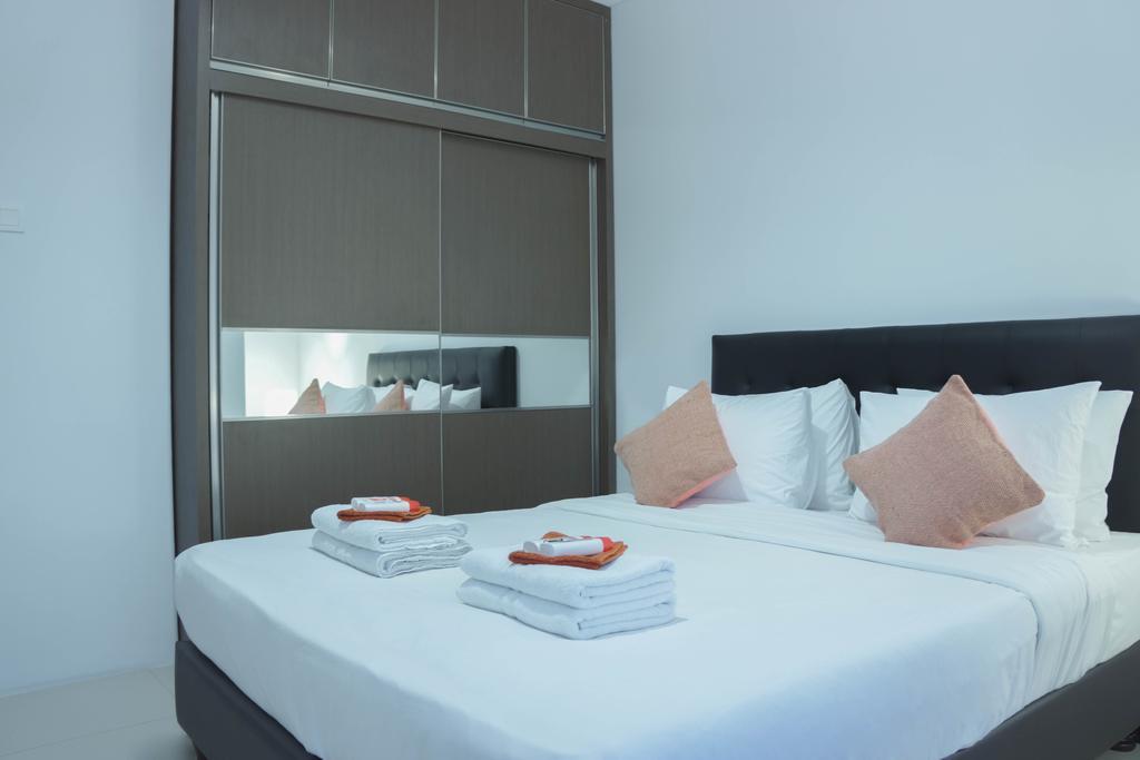 The Cupcake Suites Jakarta Exterior photo