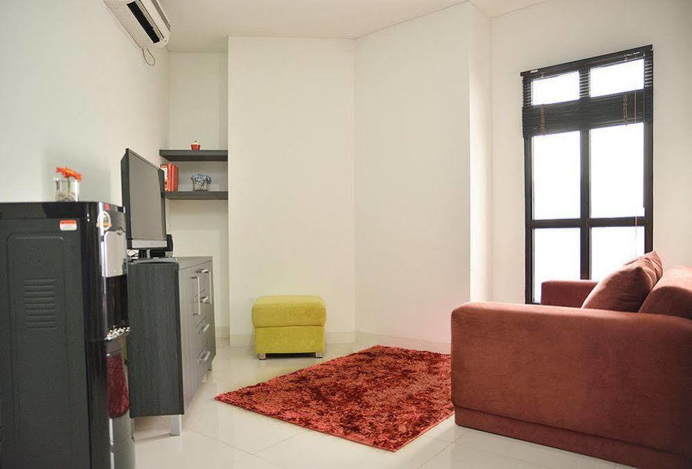 The Cupcake Suites Jakarta Exterior photo